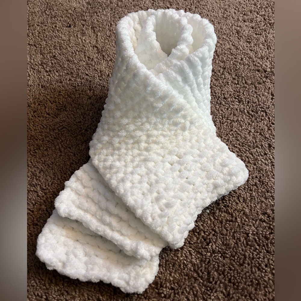COPY - Bernat yarnspirations baby blanket yarn knitted handmade child size scar…